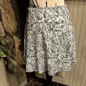 Eddie Bauer Black and White Leaf Mini Skirt